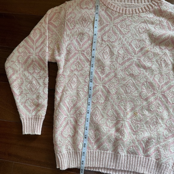 Vintage Pink and White Patterned Sweater - Picture 2 of 5